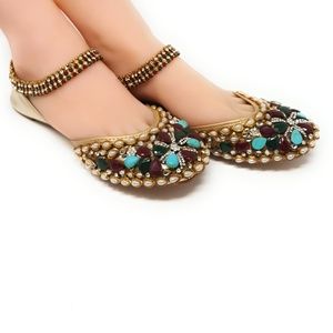 Beautiful handmade kussay with anklet